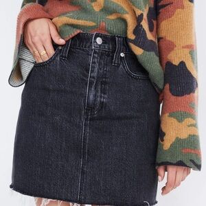 MADEWELL•Rigid Denim Straight Mini Skirt•size 25